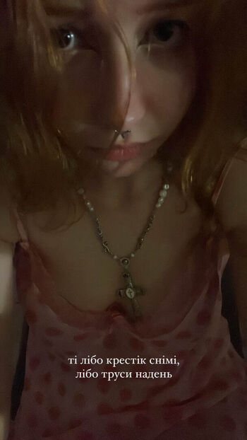 foxevaxof Leaked Nude OnlyFans (Photo 8)