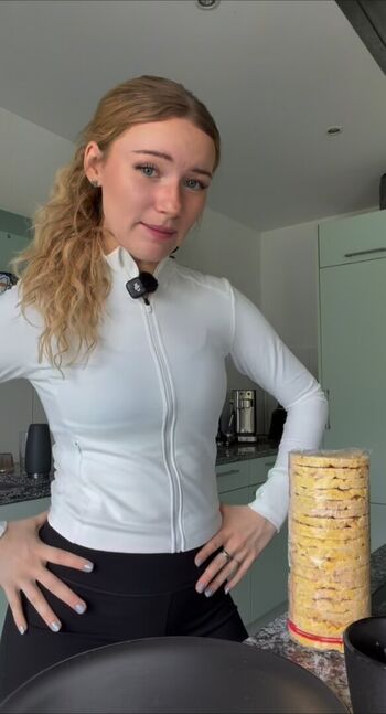 Francesca Dougan Leaked Nude OnlyFans (Photo 15)