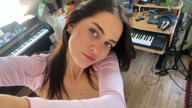 Freckles Asmr Leaked Nude OnlyFans (Photo 2)