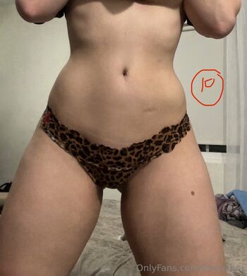 freeazura Leaked Nude OnlyFans (Photo 40)