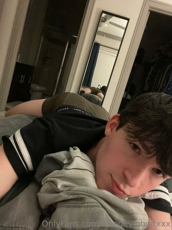 freedevinholtxxx Leaked Nude OnlyFans (Photo 13)