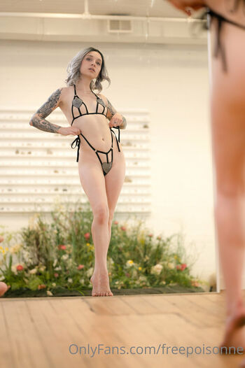 freepoisonne Leaked Nude OnlyFans (Photo 21)