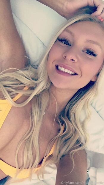 freshmanblondie18