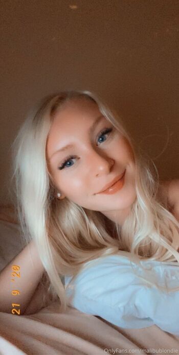 freshmanblondie18
