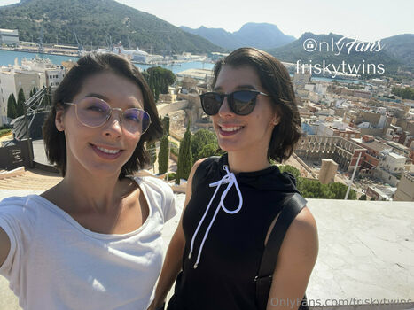 Frisky Twins Leaked Nude OnlyFans (Photo 56)