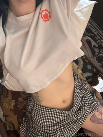 frostybun Leaked Nude OnlyFans (Photo 7)