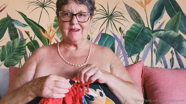 fungrannies Leaked Nude OnlyFans (Photo 10)