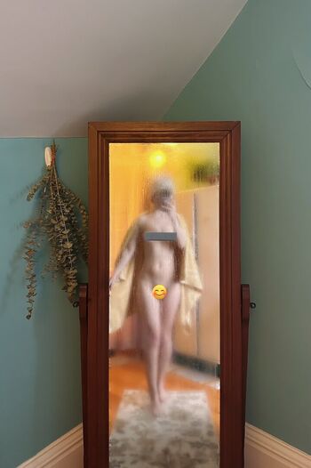 Fvckseaworld Leaked Nude OnlyFans (Photo 4)