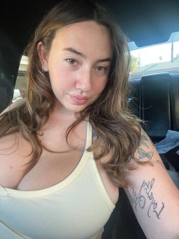 gabbbyyxo Leaked Nude OnlyFans (Photo 2)