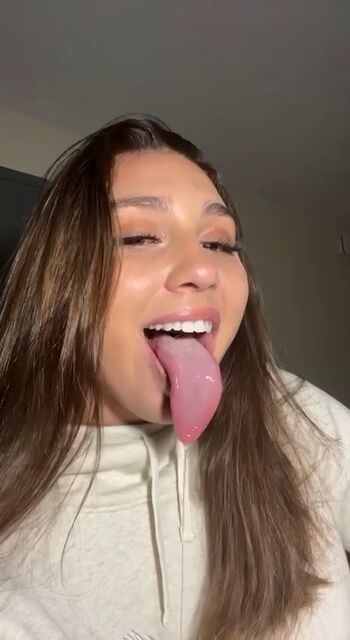 Gabby Calidonio Leaked Nude OnlyFans (Photo 9)