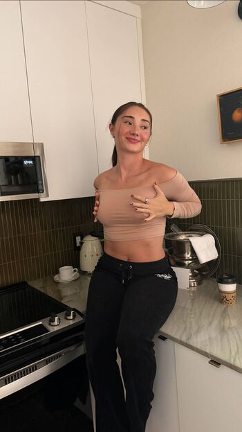 Gabby Murray Leaked Nude OnlyFans (Photo 21)