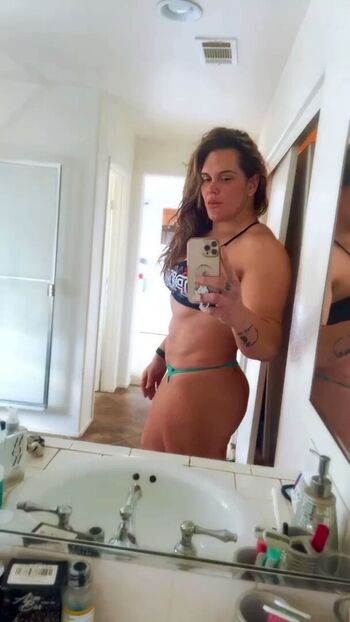 Gabi Garcia Leaked Nude OnlyFans (Photo 30)