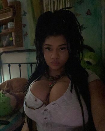 Gaia Lucinda Leaked Nude OnlyFans (Photo 10)