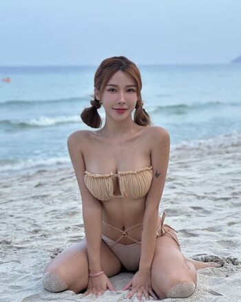 Gatita Yan Leaked Nude OnlyFans (Photo 36)