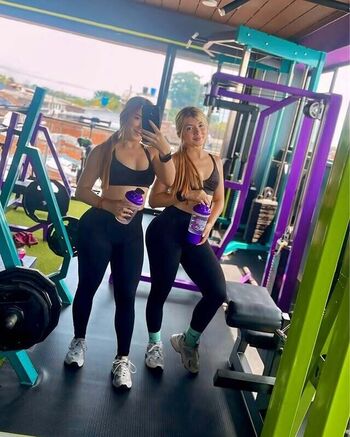 Gemelas Villada Leaked Nude OnlyFans (Photo 6)