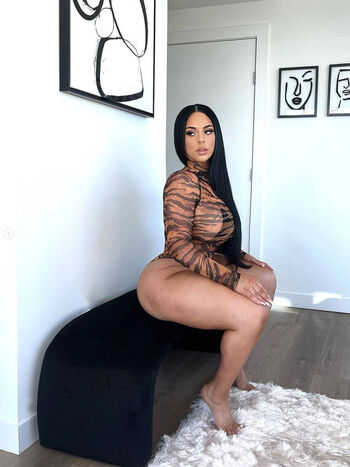 Gemstar Panda Leaked Nude OnlyFans (Photo 1)