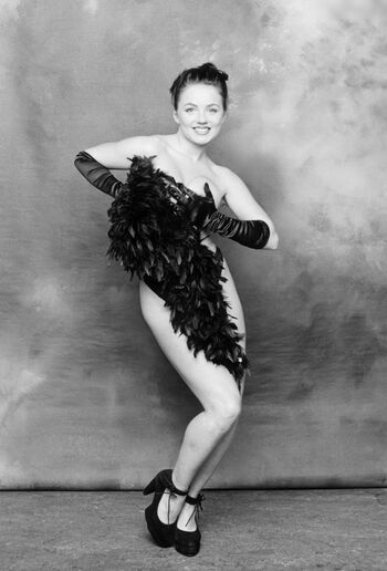 Geri Halliwell Leaked Nude OnlyFans (Photo 84)