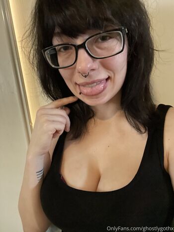 ghostlygothx Leaked Nude OnlyFans (Photo 29)