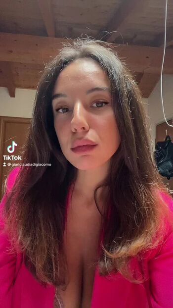 Gianclaudia Di Giacomo Leaked Nude OnlyFans (Photo 21)