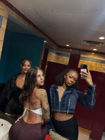 Giavannanmoore Leaked Nude OnlyFans (Photo 23)