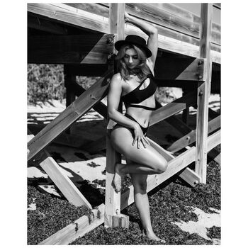 Gigi Dolin Leaked Nude OnlyFans (Photo 20)