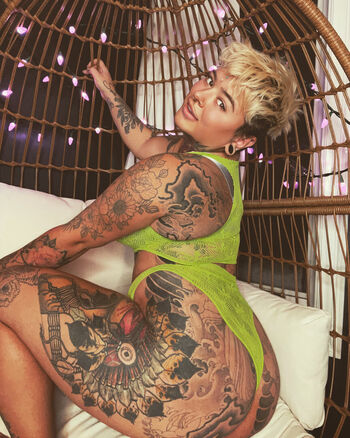 gillisbeennaughtyfree