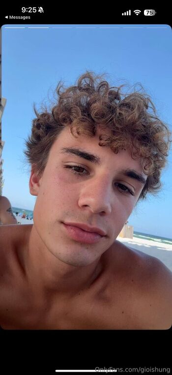 gioishung Leaked Nude OnlyFans (Photo 2)