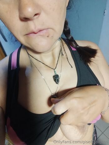 gise83bigass Leaked Nude OnlyFans (Photo 18)