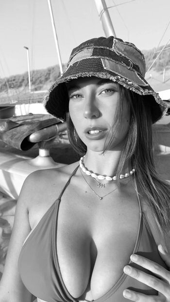 Gita Mollema Leaked Nude OnlyFans (Photo 23)