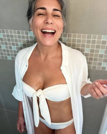 Gloria Pires Leaked Nude OnlyFans (Photo 8)
