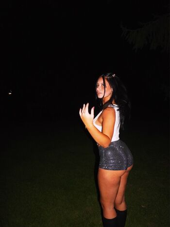 Gostosas De Mini Short Leaked Nude OnlyFans (Photo 17)
