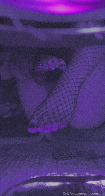 gothbunnibrat