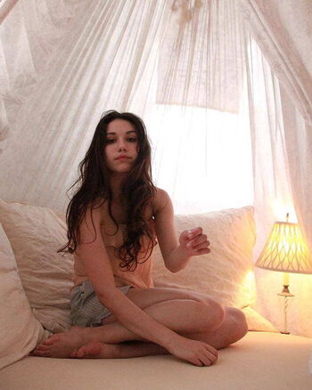 Grace Caroline Currey Leaked Nude OnlyFans (Photo 163)