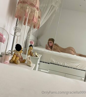 Grace Hyland Leaked Nude OnlyFans (Photo 92)