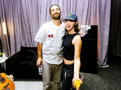 Gracie Abrams Leaked Nude OnlyFans (Photo 156)