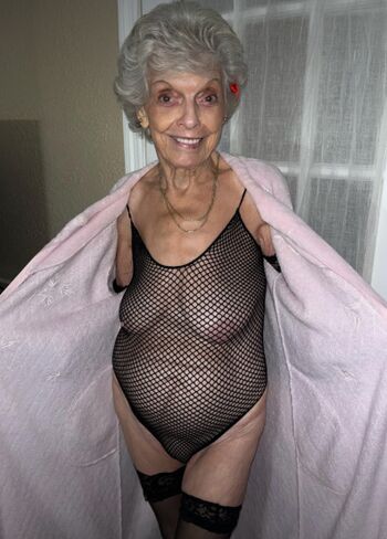 Grandma Linda Lindahope1939 Lucy-cutest Leaked Nude OnlyFans (Photo 1)