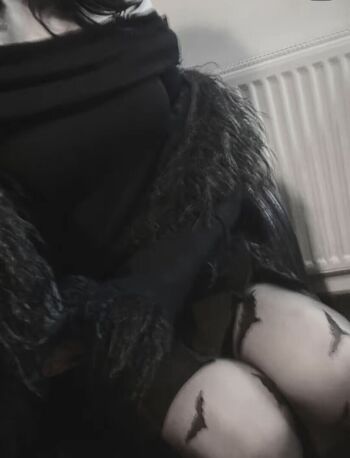 Graveyardbaby008 Leaked Nude OnlyFans (Photo 7)