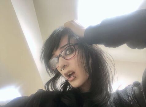 Graveyardbaby008 Leaked Nude OnlyFans (Photo 9)