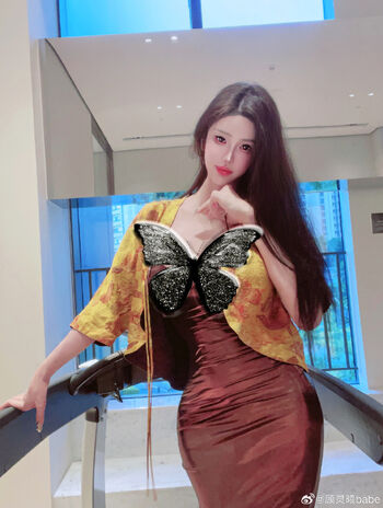 Gu Linxi Leaked Nude OnlyFans (Photo 1)