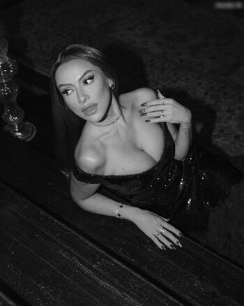 Hadise Leaked Nude OnlyFans (Photo 34)