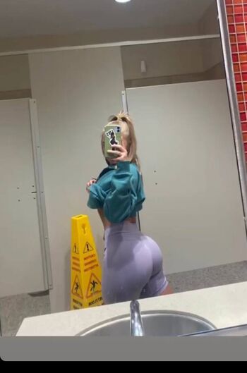 HaiieyRose Leaked Nude OnlyFans (Photo 5)