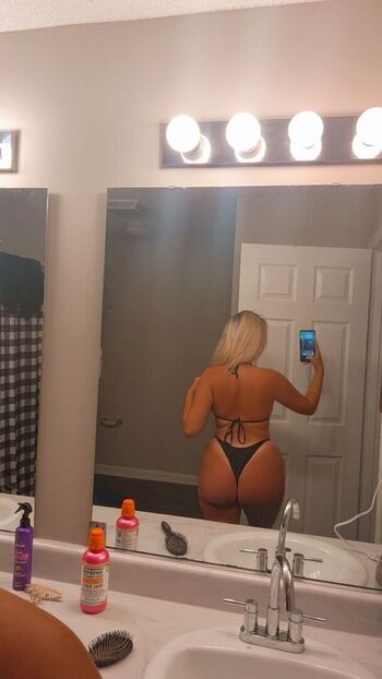 hailsdanielle Leaked Nude OnlyFans (Photo 9)