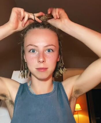 Hairy Women Leaked Nude OnlyFans (Photo 2063)