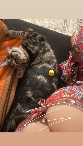 Halola Leaked Nude OnlyFans (Photo 18)