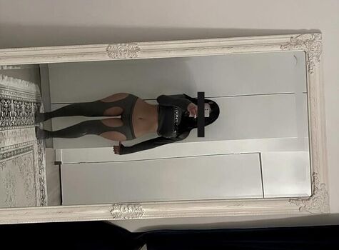 Halola Leaked Nude OnlyFans (Photo 27)