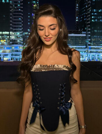 Hande Ercel Leaked Nude OnlyFans (Photo 110)