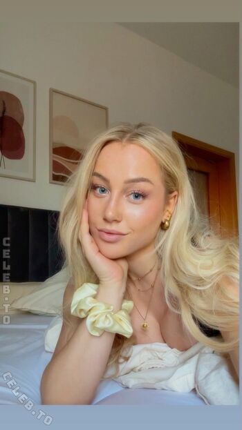 Hannaahlenii Leaked Nude OnlyFans (Photo 6)