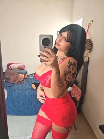 hannialozz Leaked Nude OnlyFans (Photo 1)