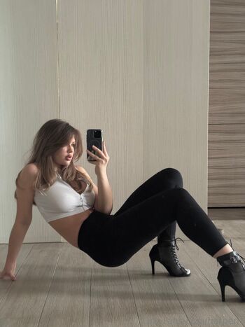 harperrr Leaked Nude OnlyFans (Photo 27)