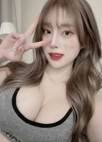 Haruzzxng 하루짱__ Leaked Nude OnlyFans (Photo 35)